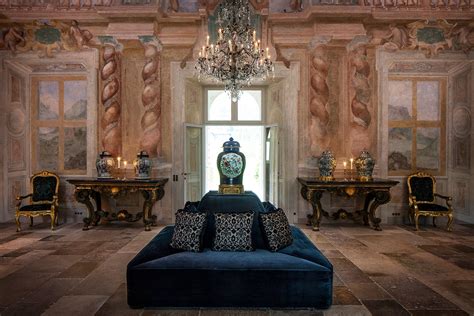 ambientazione house of gucci|Gucci house interior design.